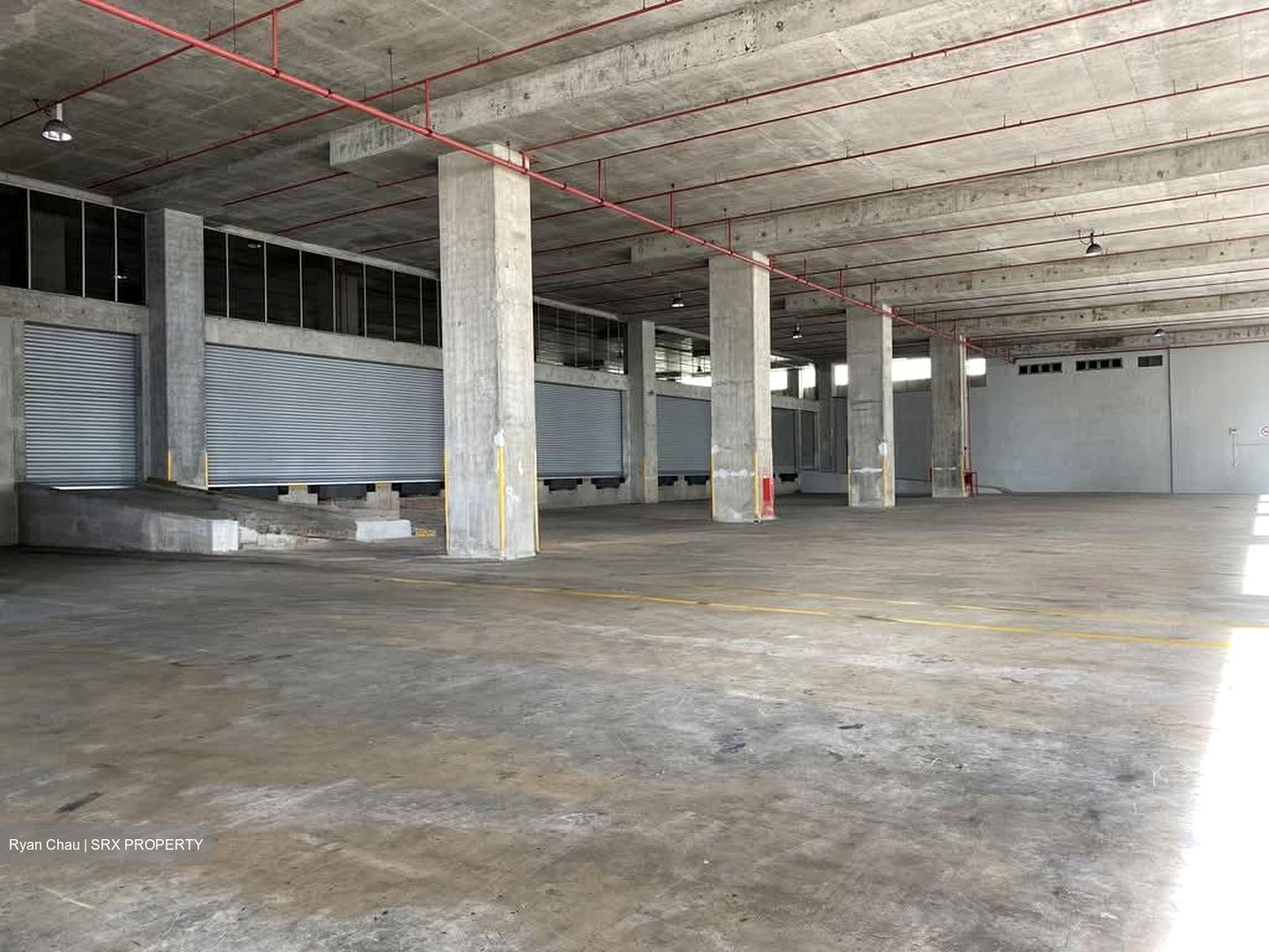 Pandan Road (D22), Warehouse #564781181